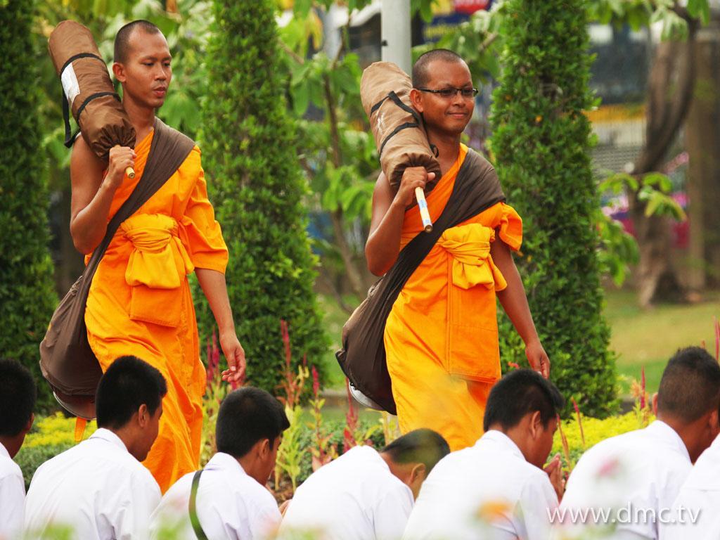 ภาพพื้นหลัง No.1898:ธุดงค์ธรรมชัย