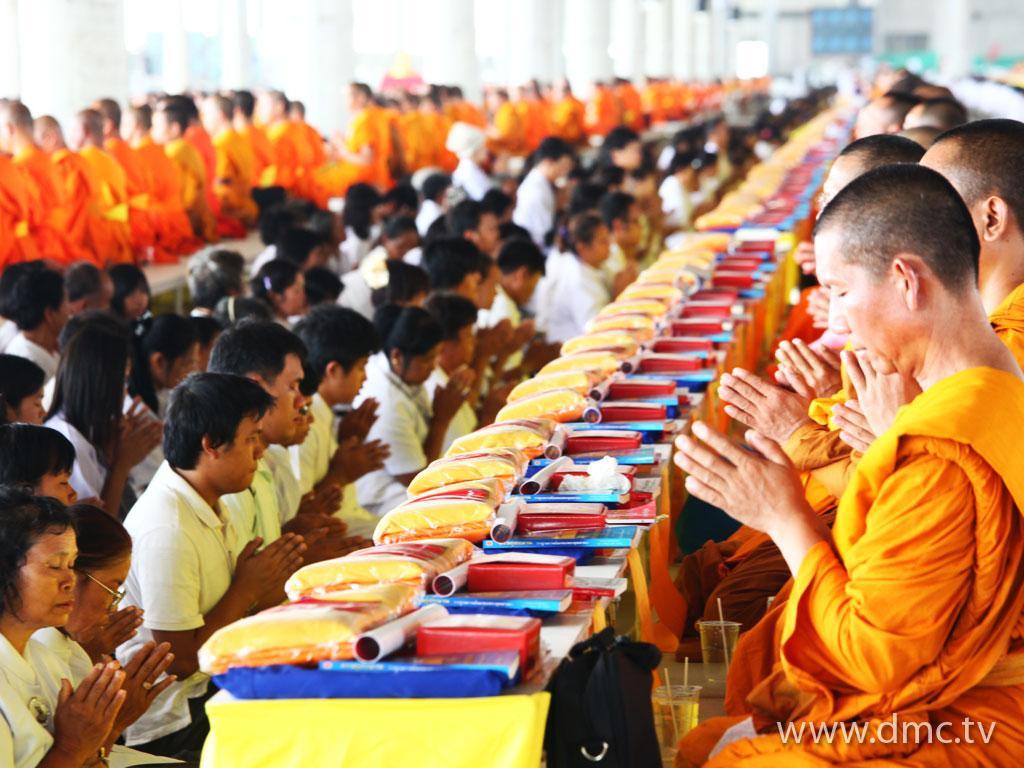 ภาพพื้นหลัง No.2003:งานบุญพิธี