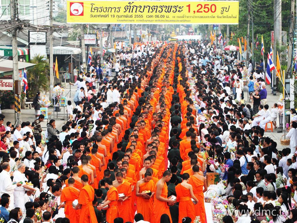 ภาพพื้นหลัง No.2025:ประมวลภาพตักบาตรพระทั่วไทย