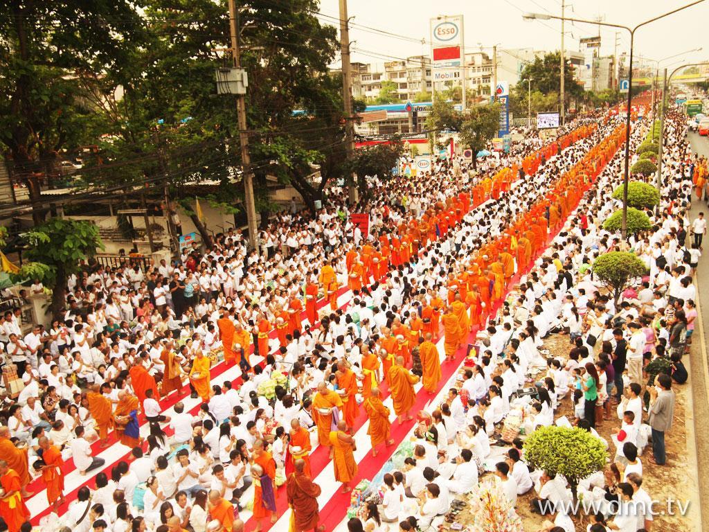 ภาพพื้นหลัง No.2032:ประมวลภาพตักบาตรพระทั่วไทย