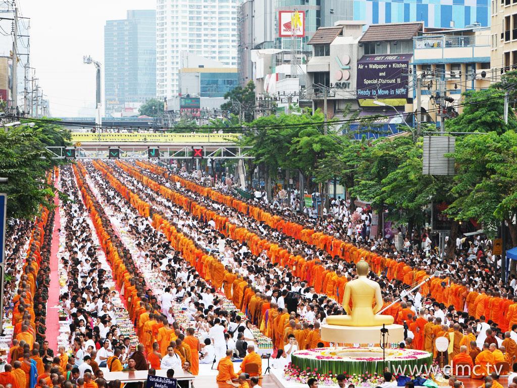 ภาพพื้นหลัง No.2036:ประมวลภาพตักบาตรพระทั่วไทย