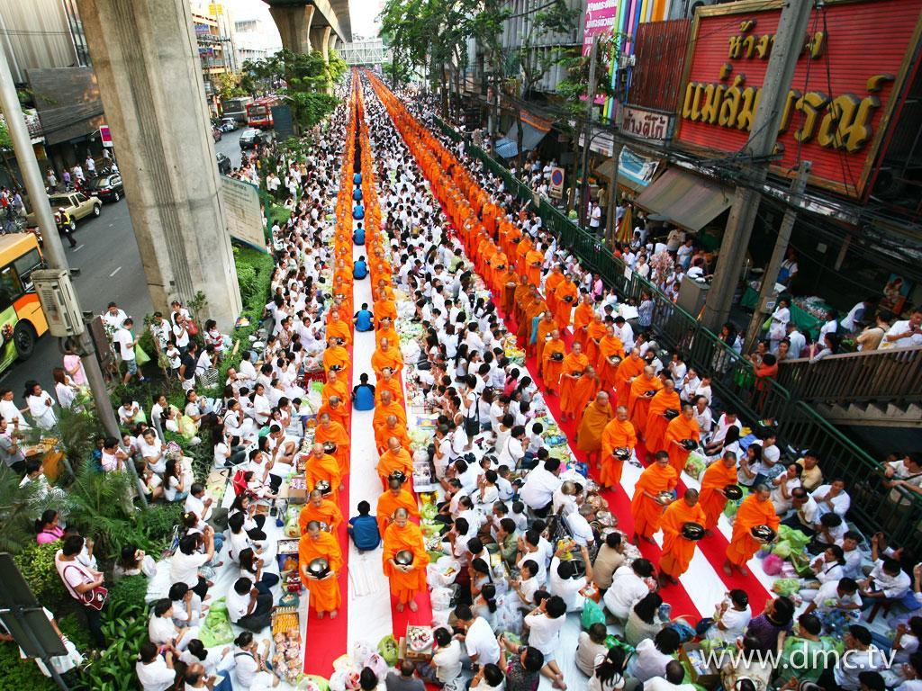 ภาพพื้นหลัง No.2047:ประมวลภาพตักบาตรพระทั่วไทย