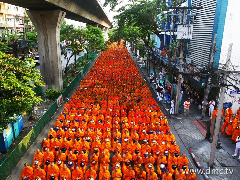 ภาพพื้นหลัง No.2049:ประมวลภาพตักบาตรพระทั่วไทย