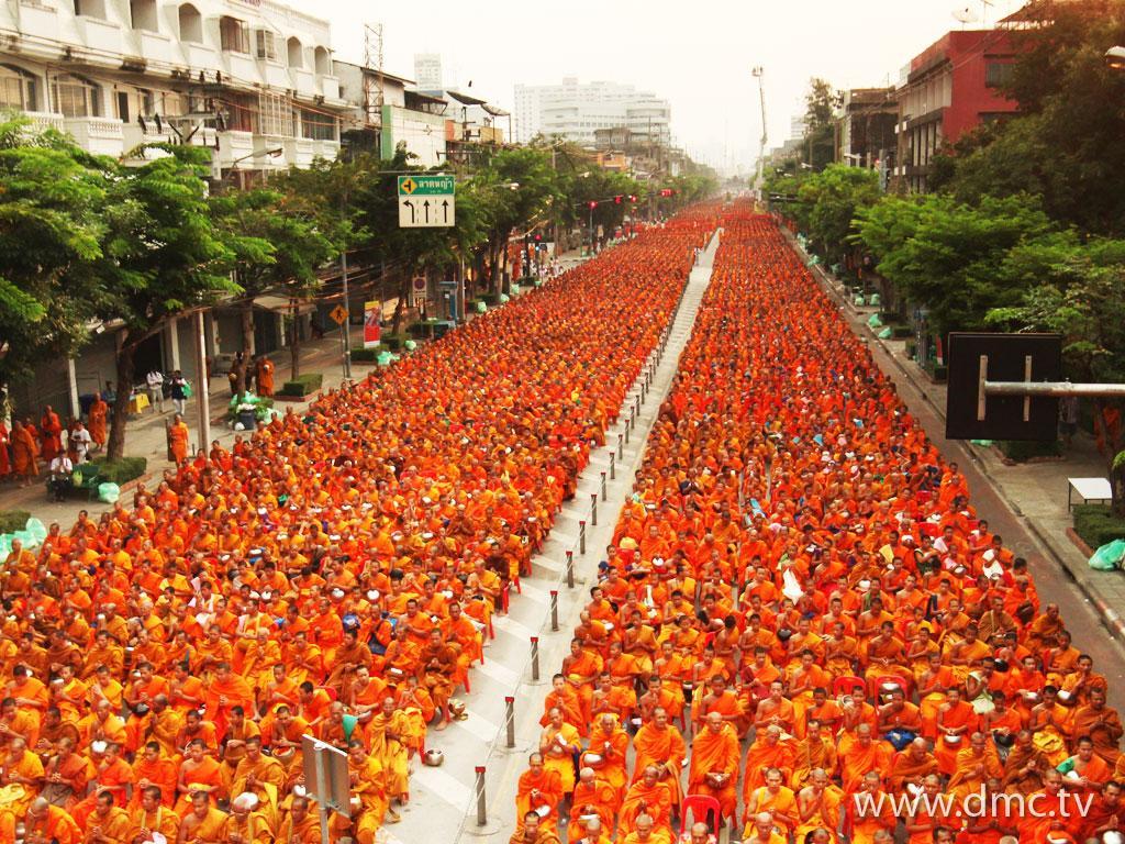 ภาพพื้นหลัง No.2076:ประมวลภาพตักบาตรพระทั่วไทย