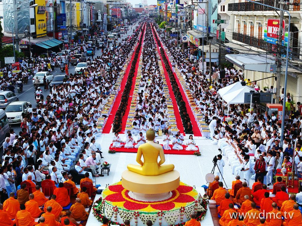 ภาพพื้นหลัง No.2083:ประมวลภาพตักบาตรพระทั่วไทย