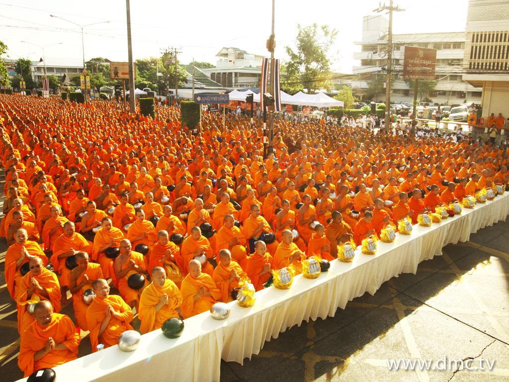 ภาพพื้นหลัง No.2093:ประมวลภาพตักบาตรพระทั่วไทย