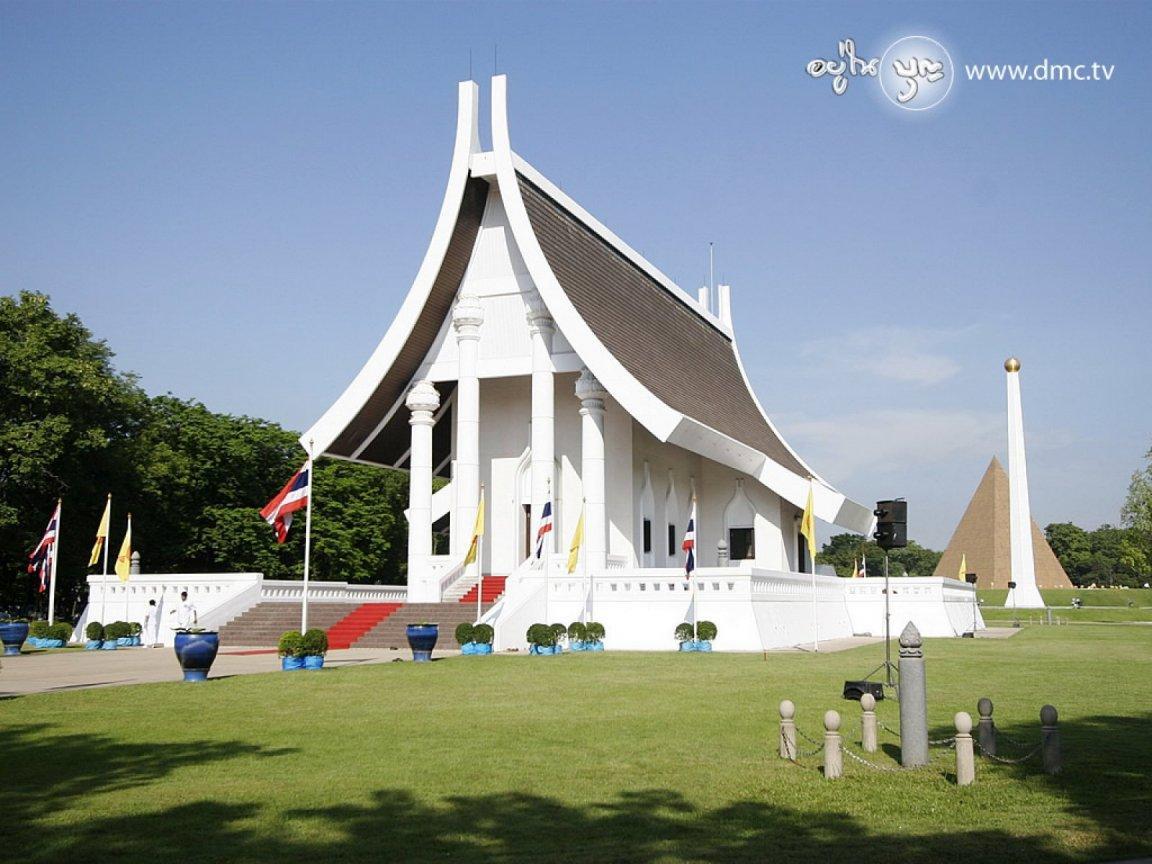 ภาพพื้นหลัง No.247:ภาพสวยงาม..ให้กำลังใจในการสร้างบารมี