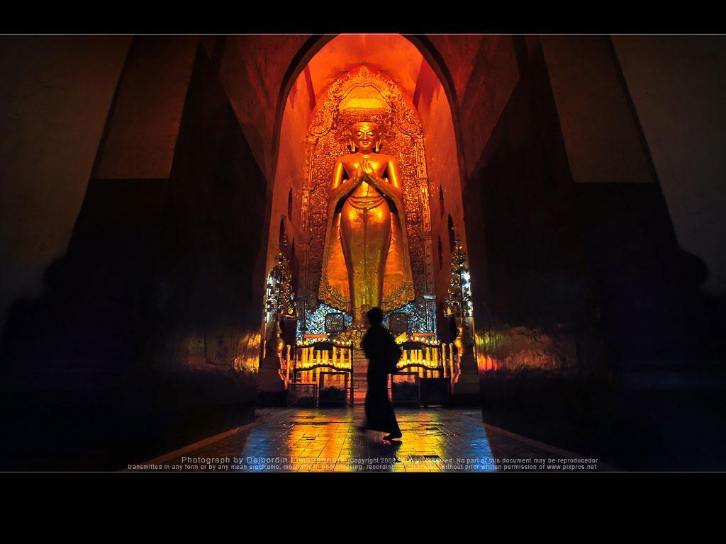 ภาพพื้นหลัง No.2495:รวมภาพศาสนสถานที่ทรงคุณค่าและงดงาม
