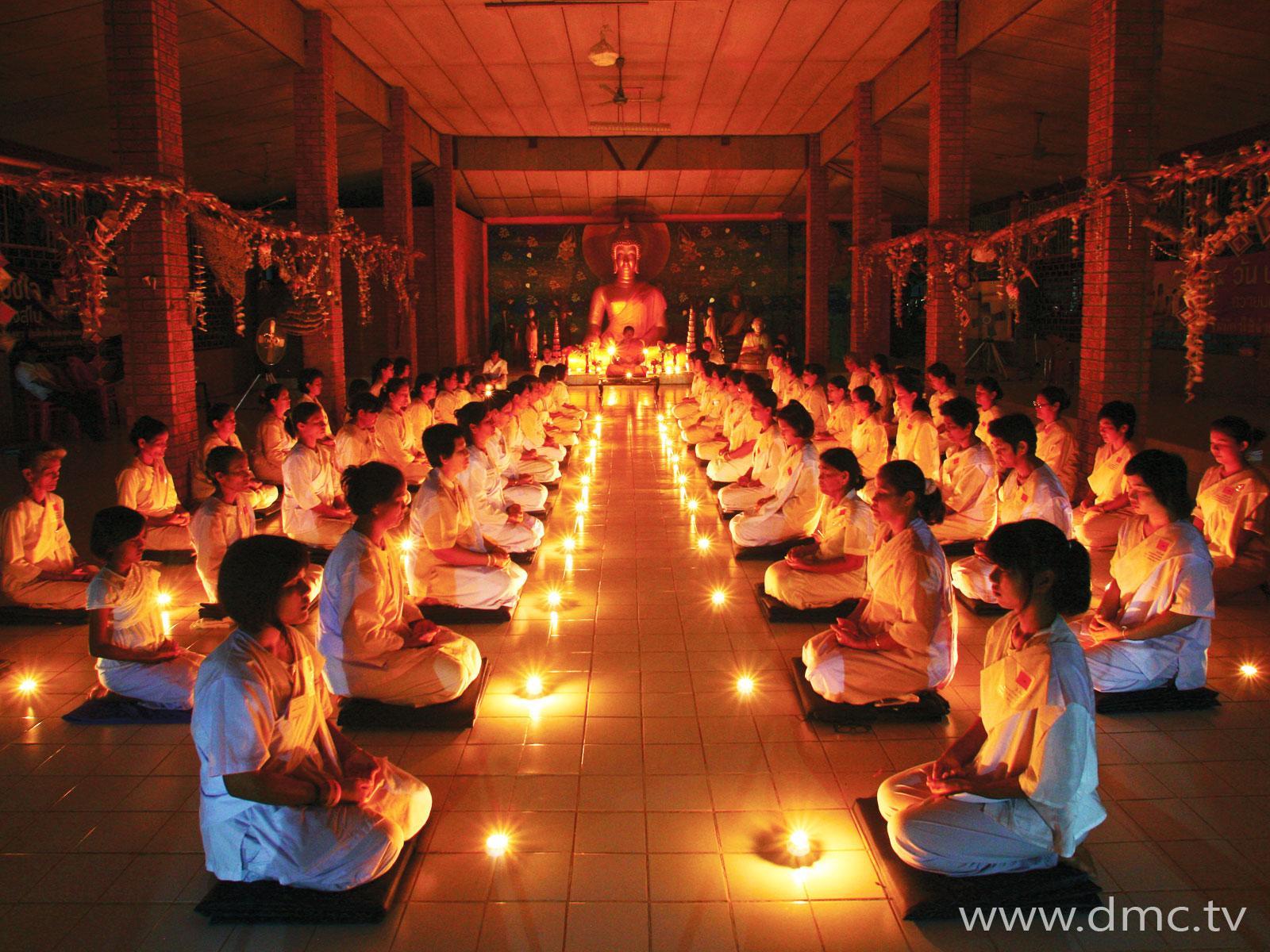 ภาพพื้นหลัง No.576:อุบาสิกาแก้ว 1 ล้านคน ธ.ค.53