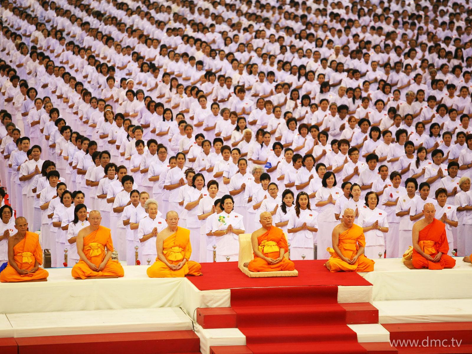 ภาพพื้นหลัง No.635:อุบาสิกาแก้ว 1 ล้านคน ธ.ค.53