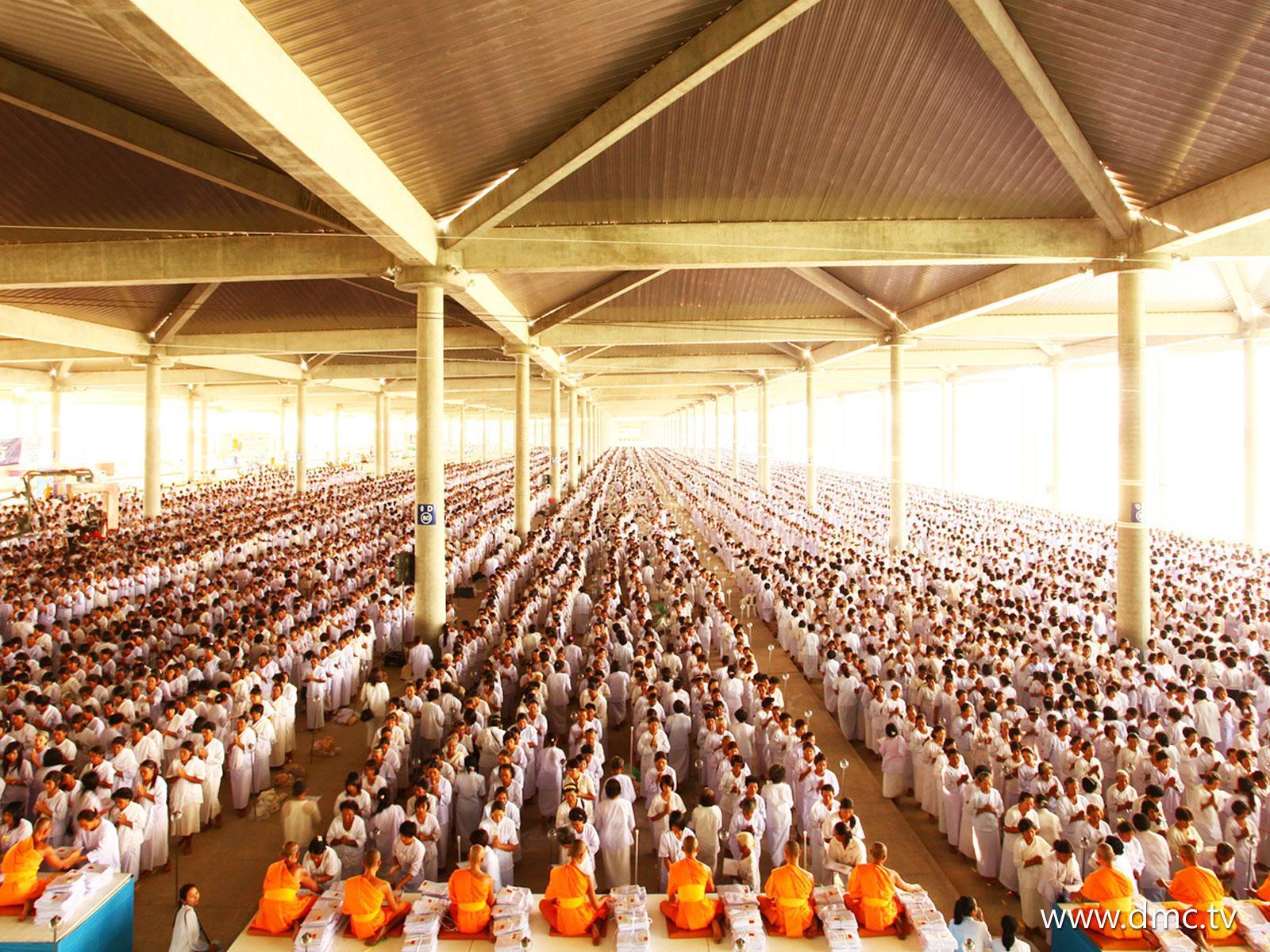 ภาพพื้นหลัง No.660:อุบาสิกาแก้ว 1 ล้านคน ธ.ค.53