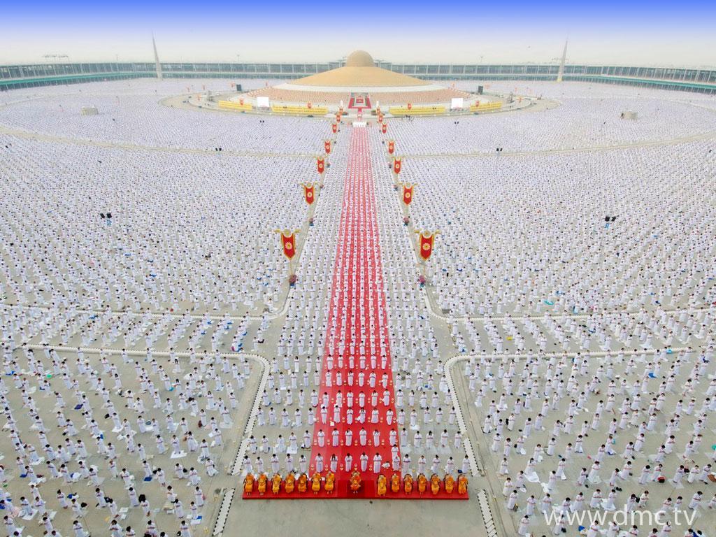 ภาพพื้นหลัง No.721:อุบาสิกาแก้ว 1 ล้านคน ธ.ค.53