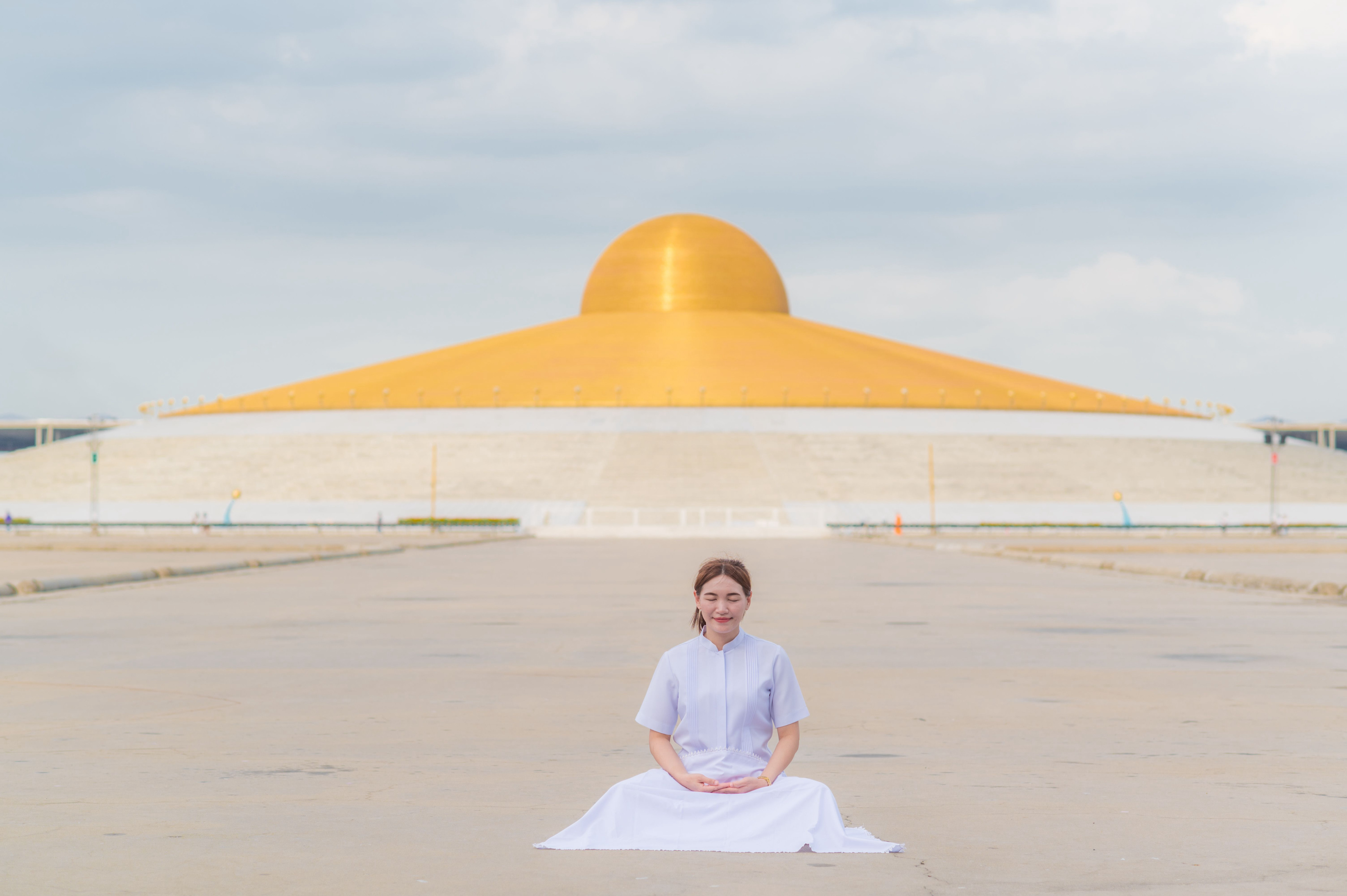 การนั่งสมาธิที่พระใหญ่