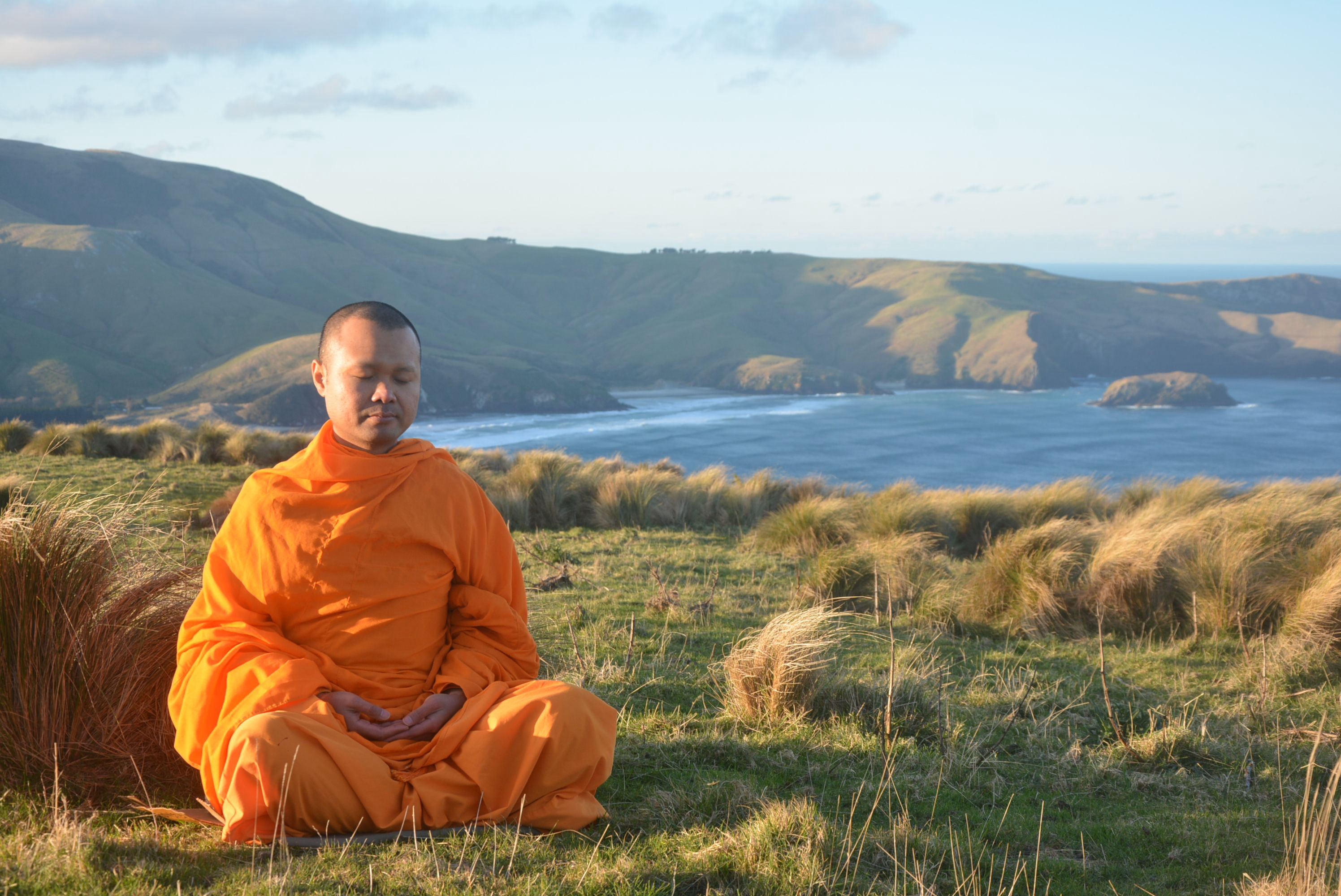 การทำสมาธิของพระสงฆ์ในธรรมชาติ