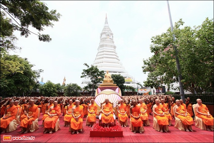 ธุดงค์ธรรมชัยอัญเชิญหลวงปู่ทองคำ
