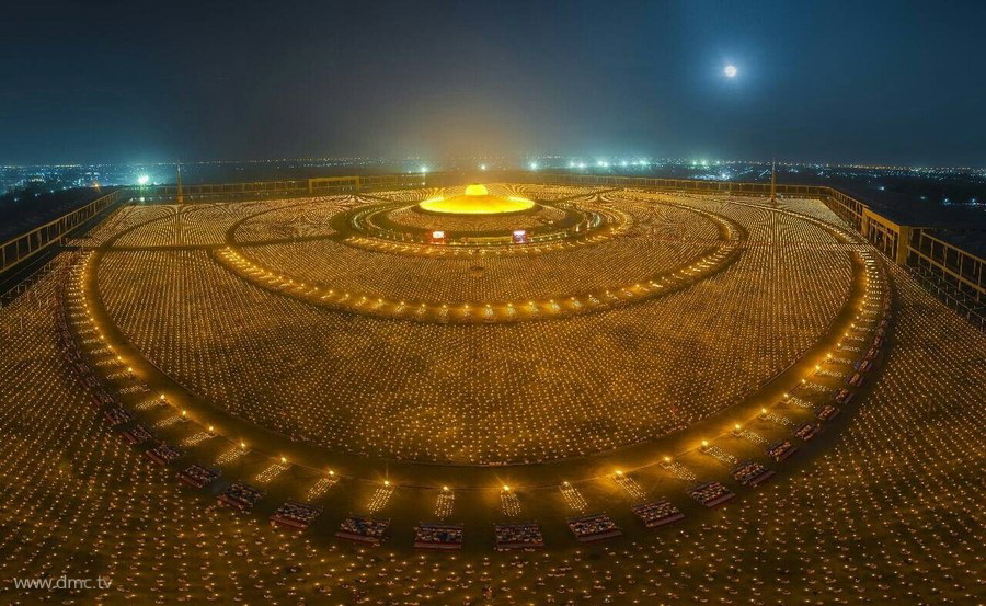 The Lighting of Candles on Magha Puja Day