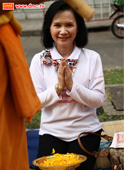 คุณลดาวัลลิ์ วงศ์ศรีวงศ์ ประธานชมรมเสียงสตรีแห่งประเทศไทย