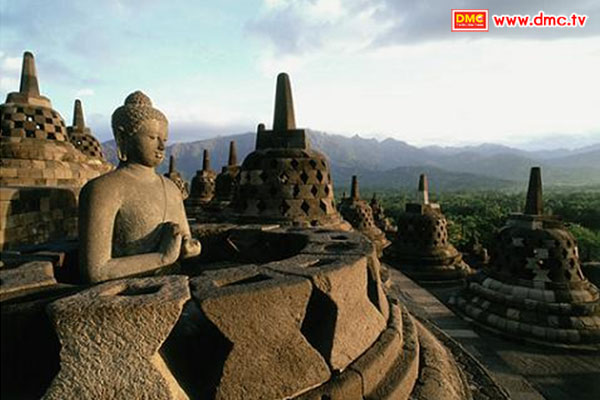 พุทธสถาน“บุโรพุทโธ”สร้างขึ้นในยุคที่พุทธศาสนาเจริญรุ่งเรืองเมื่อพันปีที่แล้ว