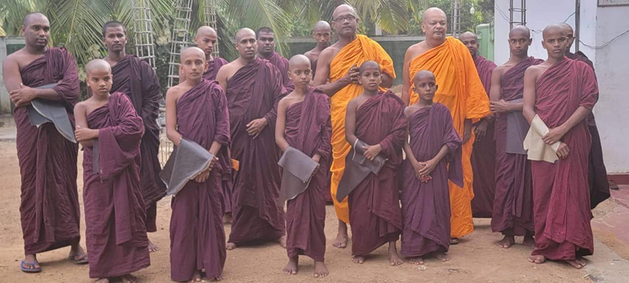 วัดพระธรรมกายและมูลนิธิธรรมกาย ส่งความช่วยเหลือแด่พระภิกษุ-สามเณรศรีลังกา