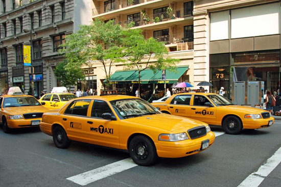 Taking a taxi = การเรียกใช้บริการรถแท็กซี่