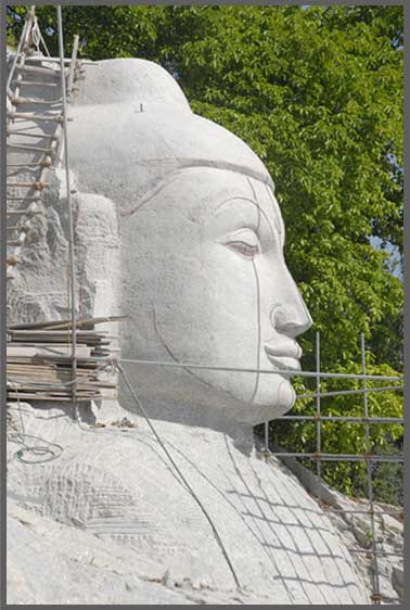 America's largest Buddha statue in New Jersey