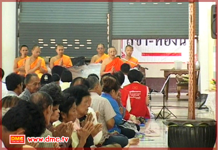 มูลนิธิธรรมกายช่วยเหลือผู้ประสบภัยน้ำท่วม อำเภอสองพี่น้อง มูลนิธิธรรมกายช่วยเหลือผู้ประสบภัยน้ำท่วม อำเภอสองพี่น้อง