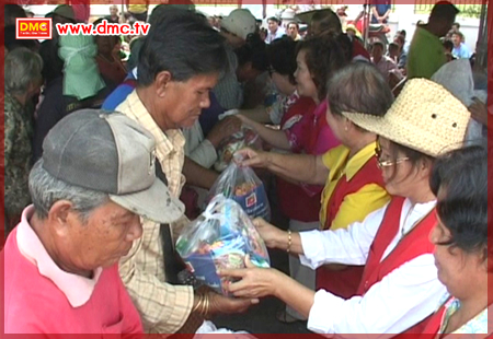 มูลนิธิธรรมกายมอบถุงยังชีพ จังหวัดชัยนาท มูลนิธิธรรมกายมอบถุงยังชีพ จังหวัดชัยนาท