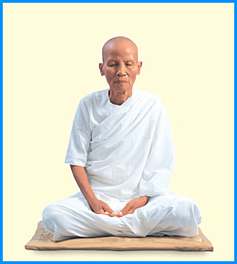 Khun Yay Ubasika Chandra Khonnokyoong Wat Phra Dhammakaya 