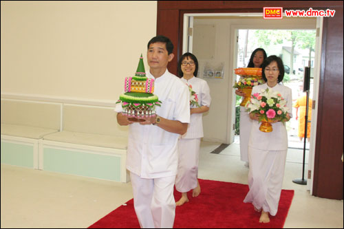 พิธีบรรพชาสามเณร วัดพระธรรมกายนิวเจอร์ซี่