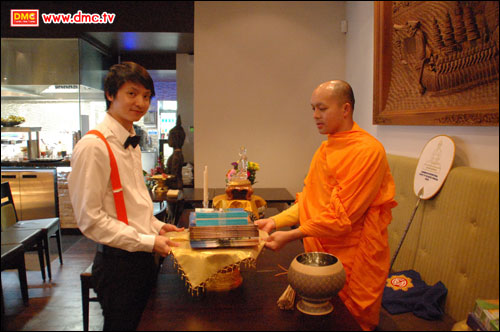 ข่าวรอบโลก ข่าวรอบโลก