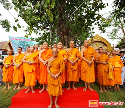 เจ้าคณะจังหวัด 5 จังหวัด และผู้มีบุญ ร่วมพิธีปลูกต้นพระศรีมหาโพธิ์
