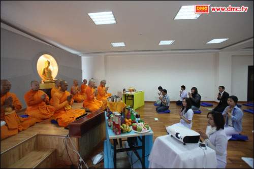 ช่วงสายของวันจันทร์ที่ 4 มิถุนายน พ.ศ. 2555 ศูนย์ปฏิบัติธรรม มองโกเลีย ช่วงสายของวันจันทร์ที่ 4 มิถุนายน พ.ศ. 2555 ศูนย์ปฏิบัติธรรม มองโกเลีย