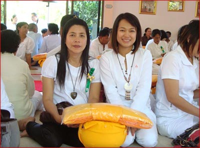 สาธุชนรวามงานอุปสมบท