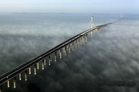 ต่างชาติทึ่ง จีน สร้างสะพานที่ ยาวที่สุดในโลก 4 ปีเสร็จ
