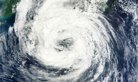 พายุไต้ฝุ่นทาลัส กำลังเคลื่อนตัวเข้าสู่ทะเลญี่ปุ่นทางตอนเหนือของประเทศ 