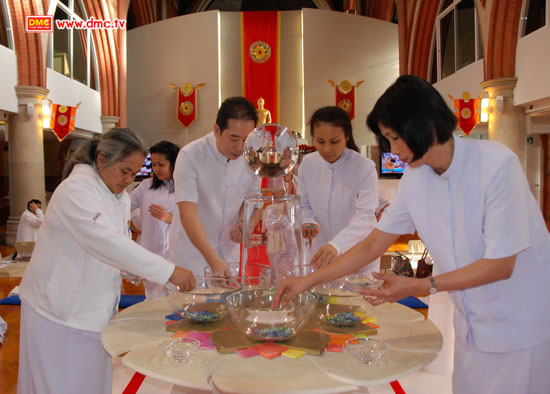 โปรยรัตนชาติ